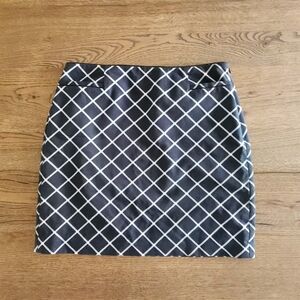 White House Black Market - Size 10